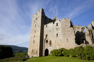 bolton castle 1 sm-c35.jpg